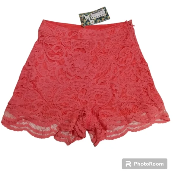 Show Me Your MuMu Sienna Lace Shorts Coral - Picture 4 of 8